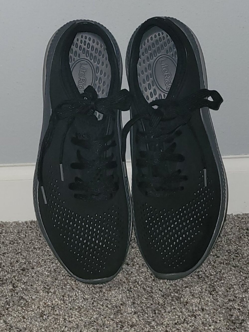 Crocs LiteRide 360 Pacer Sneakers Black/Gray – Women’s Size 10